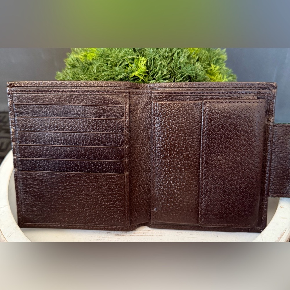 Gucci Monogram Wallet - Picture 4 of 12